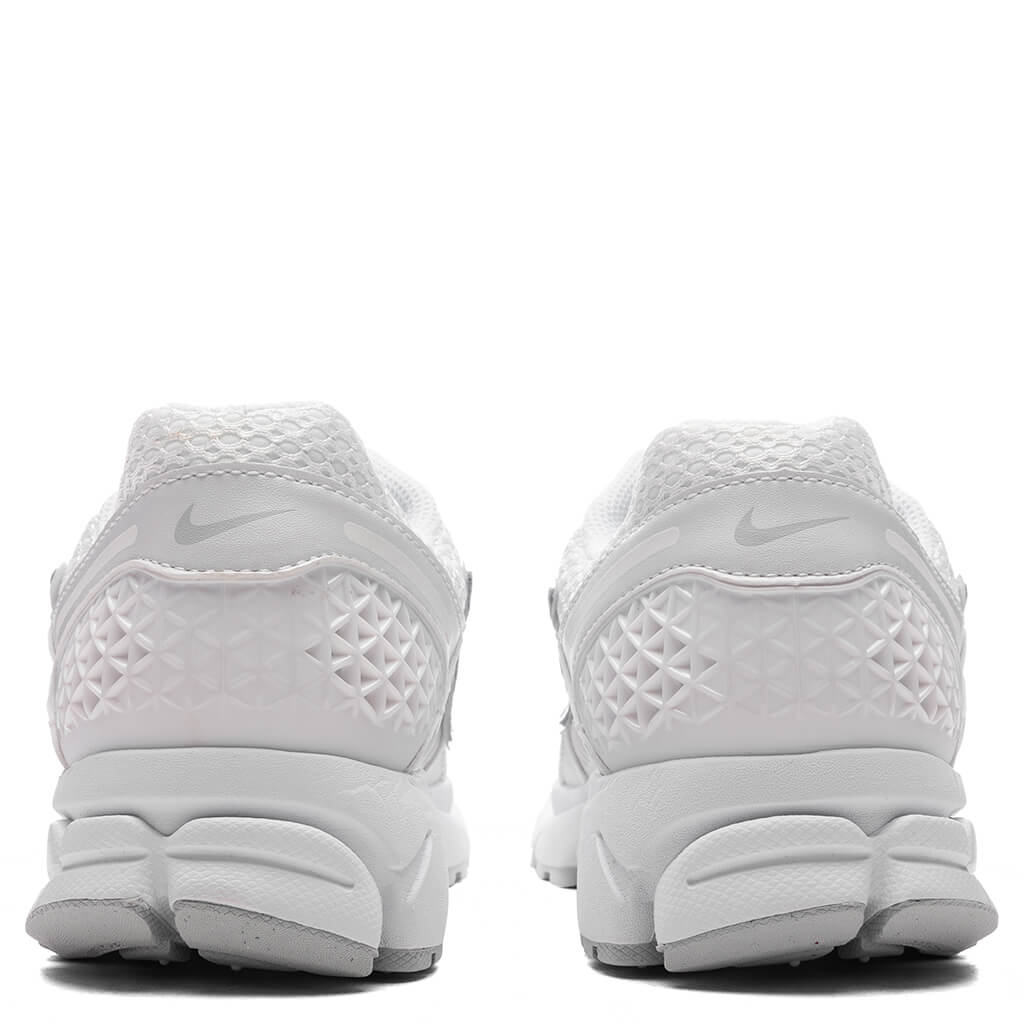 Nike Zoom Vomero 5 Chrome Toe Sneaker