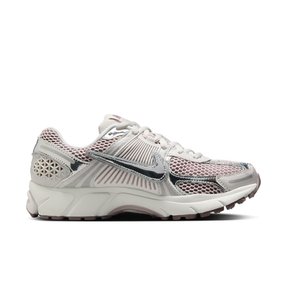 Nike Zoom Vomero 5 Metallic Silver Platinum Violet Sneaker