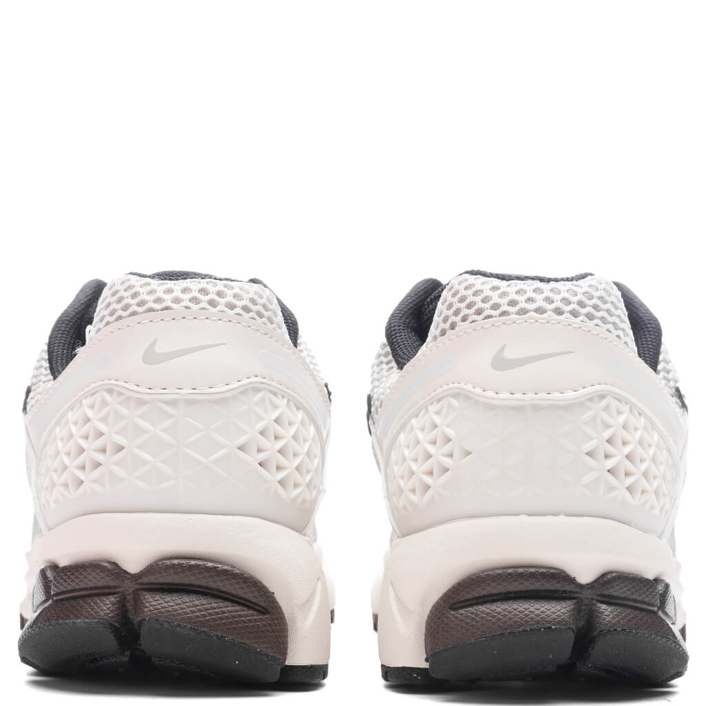 Nike Zoom Vomero 5 Phantom Light Iron Ore Sneaker