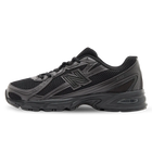 New Balance 740 Black Sneaker