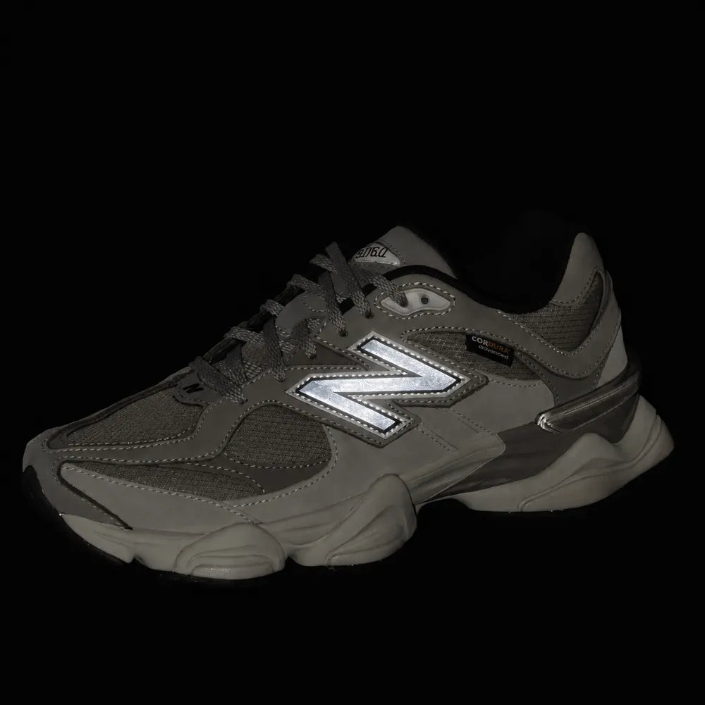 New Balance 9060 Grey Beige Sneaker