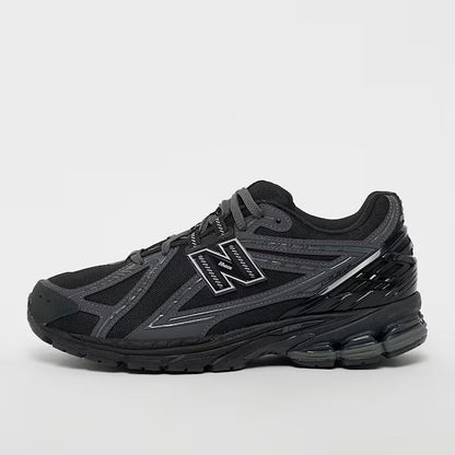 New Balance 1906 Black Sneaker