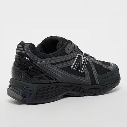 New Balance 1906 Black Sneaker