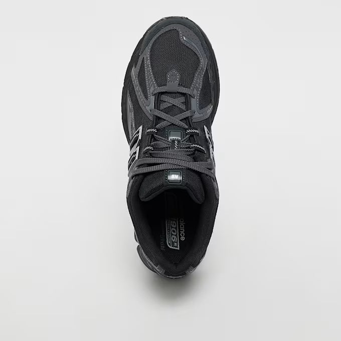 New Balance 1906 Black Sneaker