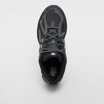New Balance 1906 Black Sneaker