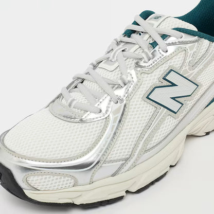 New Balance 740 Beige Green Sneaker
