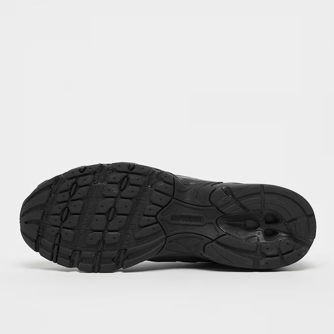 New Balance 740 Black 1 Sneaker