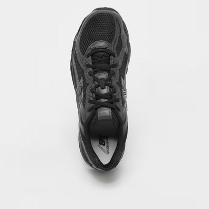 New Balance 740 Black 1 Sneaker