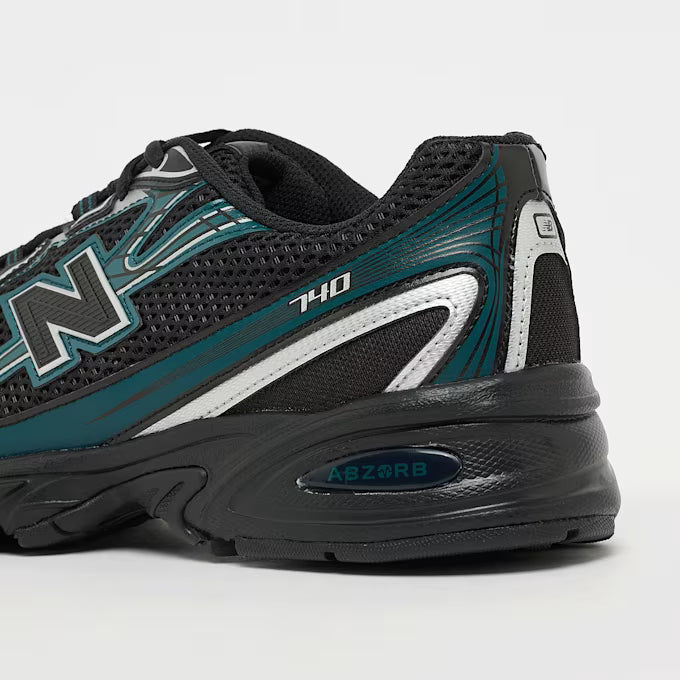 New Balance 740 Black Blue Sneaker