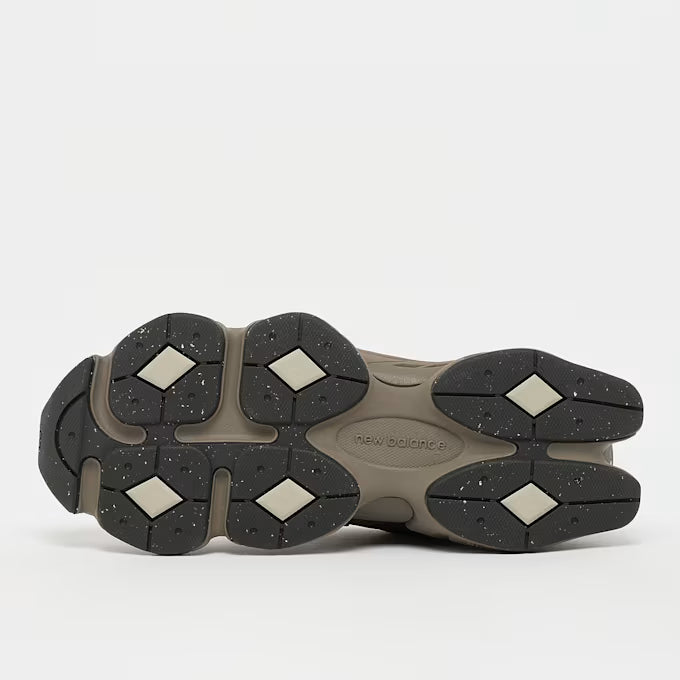 New Balance 9060 Brown Sneaker