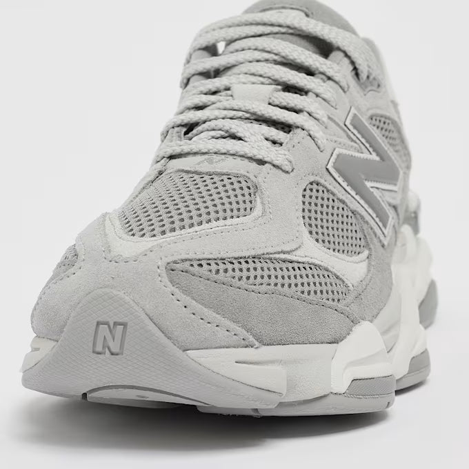 New Balance 9060 Grey Sneaker
