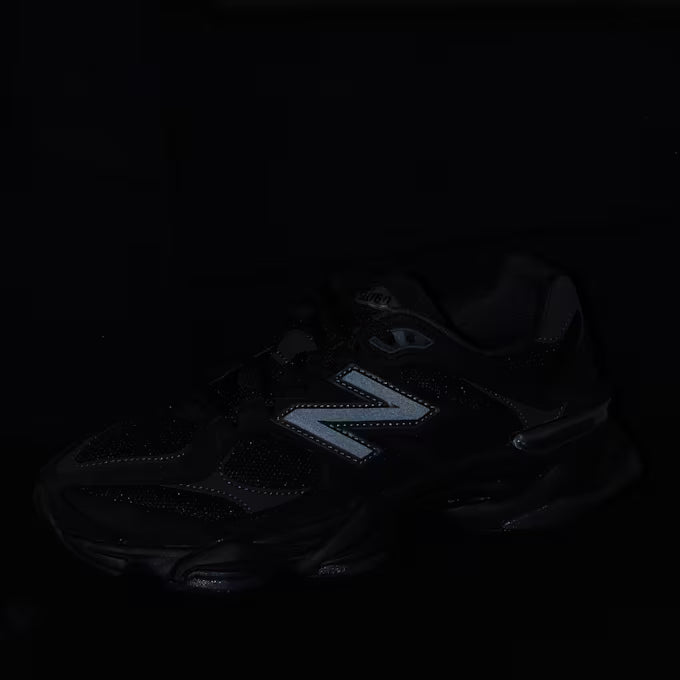 New Balance 9060 Black Sneaker