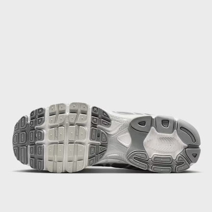 Nike Zoom Vomero 5 Men's Grey Sneaker