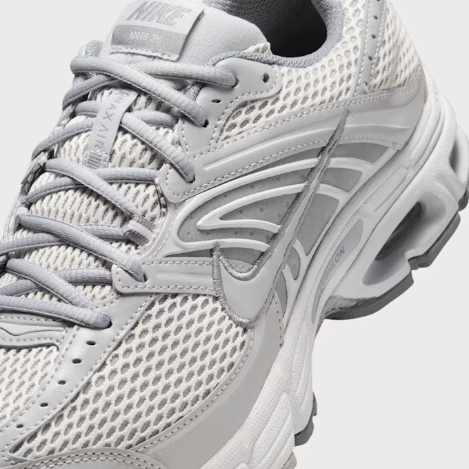 Nike Zoom Vomero 5 Men's Grey Sneaker